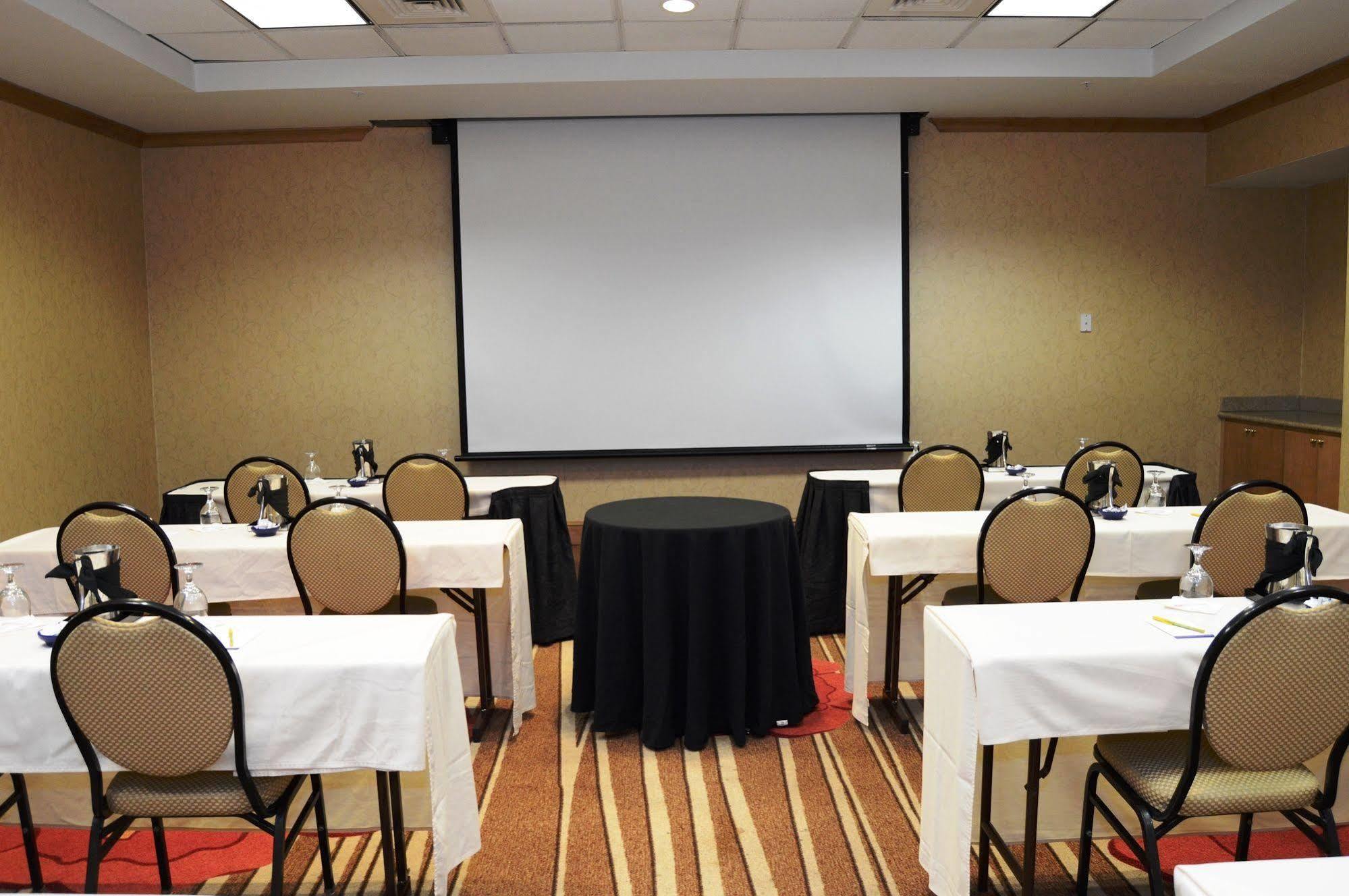 Hilton Garden Inn Atlanta Airport/Millenium Center College Park Buitenkant foto